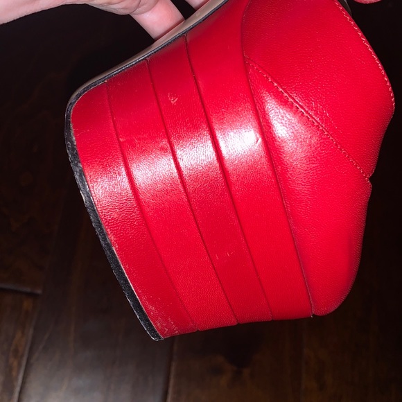 Gucci Angel Wedge Platform Heels - Picture 8 of 8